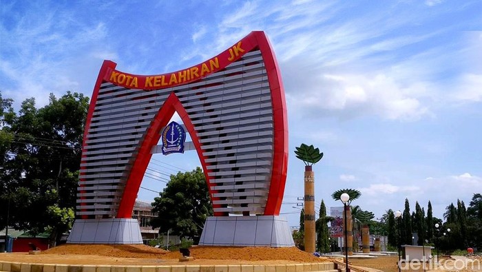 Tugu Jusuf Kalla, salah satu ikon Kabupaten Bone