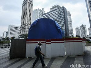 Penasaran Gak Nih dengan Tugu Sepeda di Sudirman yang Ditutup Rapat