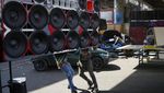 Wow, Mobil-mobil Ini Diubah Jadi Sound System untuk Pesta Menggelegar