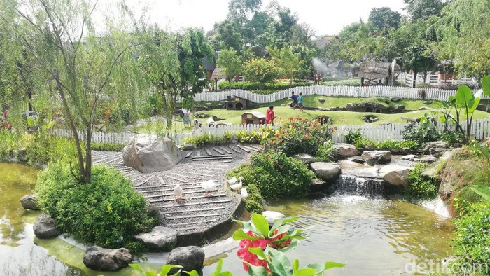 Kawasan Prigen, Kabupaten Pasuruan selama ini dikenal dengan panorama alam yang memukau. Kawasan yang berada di kaki Gunung Arjuno ini potensinya besar sebagai tempat wisata.