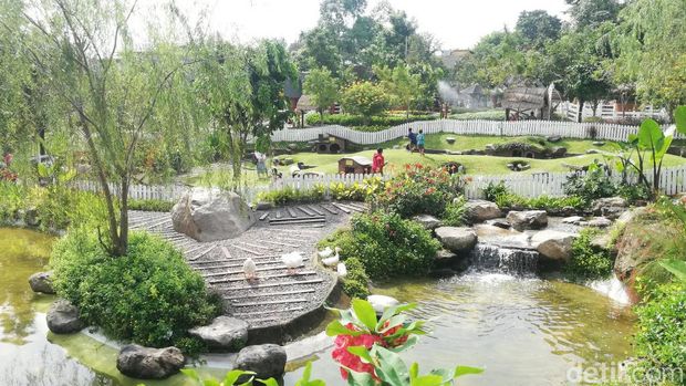 Kawasan Prigen, Kabupaten Pasuruan selama ini dikenal dengan panorama alam yang memukau. Kawasan yang berada di kaki Gunung Arjuno ini potensinya besar sebagai tempat wisata.