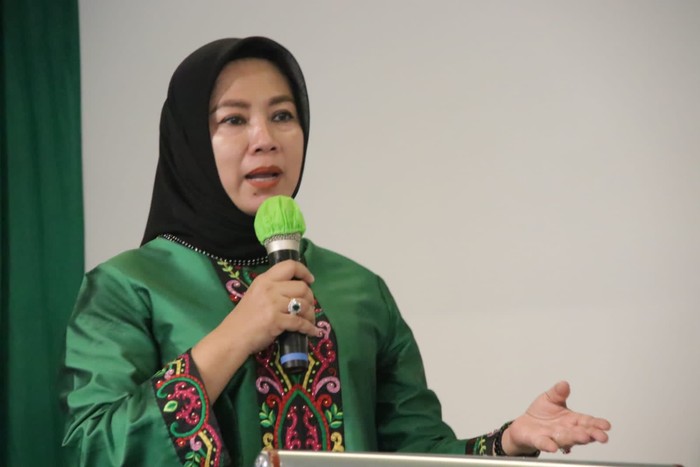 Elly Rahmat Yasin
