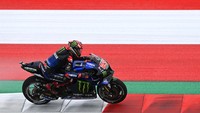 Pembalap Monster Energy Yamaha Fabio Quartararo merebut pole position dan berhak start terdepan pada balapan MotoGP seri kedua 2022 pada Minggu (20/3) setelah mencatatkan waktu tercepat 1 menit 31,067 detik. ANTARA FOTO/Andika Wahyu  