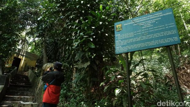 Gua Kutamaneuh.