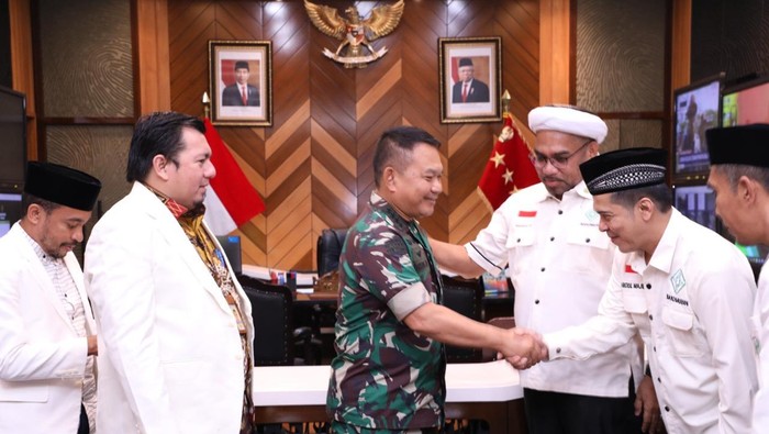 Jenderal Dudung Abdurachman Jadi Ketua Dewan Pembina Bakomubin