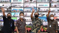 Direktur Consumer PT Bank Tabungan Negara (Persero) Tbk, Hirwandi Gafar hadir dan menyaksikan penandatanganan Perjanjian Kerjasama (PKS) antara BTN-Agent Pemasaran dan Developer di Jakarta, Jumat (18/3).