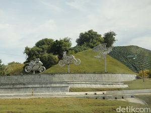 Suasana Mandalika Makin Ramai Menjelang Balapan MotoGP