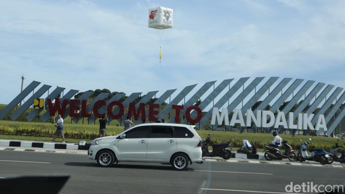 Suasana Mandalika Jelang Balapan MotoGP 19 Maret 2022