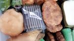 Momen Heboh Tante Lala Saat Review Makanan dan Jualan Jajanan Pasar