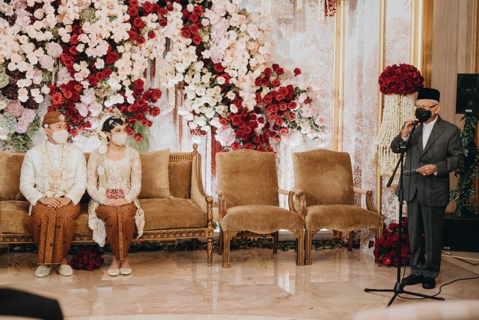 Akad Nikah Putri Tanjung dan Guinandra Jatikusumo digelar di kediaman keluarga Chairul Tanjung, Minggu (20/3/2022).