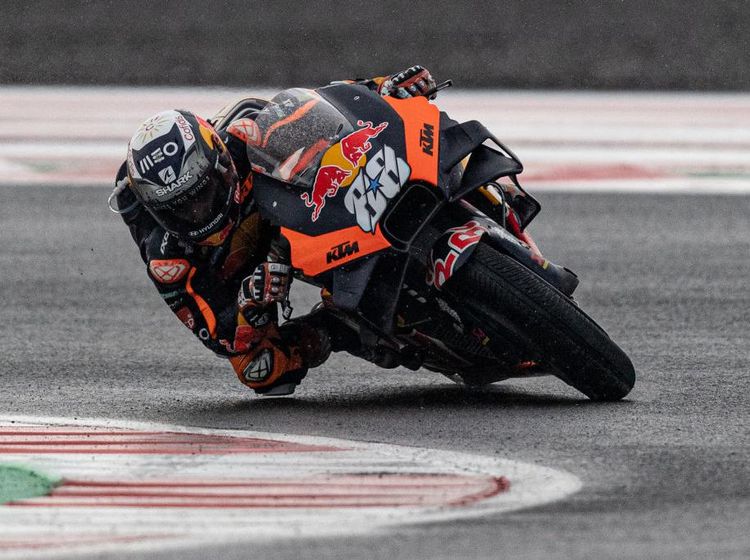 Selain Oliveira, Pembalap Ini Sukses Taklukan Sirkuit Baru. Siapakah?