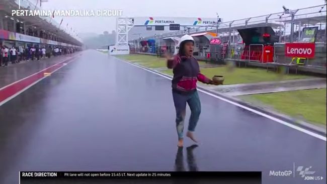 Pawang Hujan Bukan Alasan Hujan di MotoGP Mandalika Berhenti, Begini Penjelasan BMKG