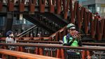 Duh, Pengunjung JPO Pinisi Asyik Foto-foto Sampai Abai Prokes