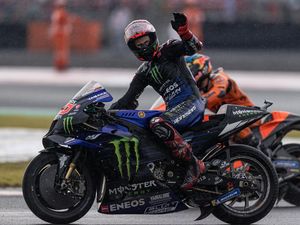 Quartararo Saat Menunggu Hujan Reda: Bercanda sampai Menelepon Keluarga