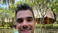 Uniknya kemenangan Oliveira didedikasikan untuk seorang pegawai hotel bernama Risman. Hal ini lantaran staff tersebut selalu memberikan dirinya semangat. Foto: Instagram/88migueloliveira