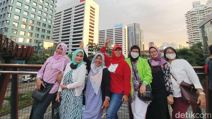 JPO Pinisi Sudirman.