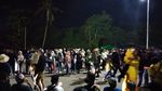 Kala Penonton MotoGP Diungsikan Bus Polisi Sampai Truk Brimob
