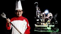 Potret seniman pemahat es, Giri Subagio saat ditemui di rumahnya, di Perumahan Bumi Anggrek, Kabupaten Bekasi, Jawa Barat, Rabu (16/3/2022).