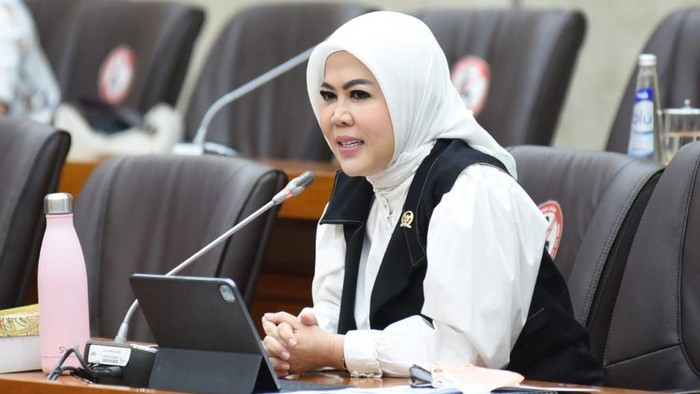 Legislator PAN Intan Fauzi