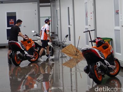 Kecelakaan Horor, Marc Marquez Balik ke Paddock dengan Tangan Diperban