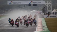 Sebelumnya, ada Mick Doohan (1996) dan Tadayuki Okada (1997), yang bisa menjadi pemenang di kelas 500cc balap motor di Grand Prix Indonesia, yang ketika itu masih digelar di Sirkuit Sentul.