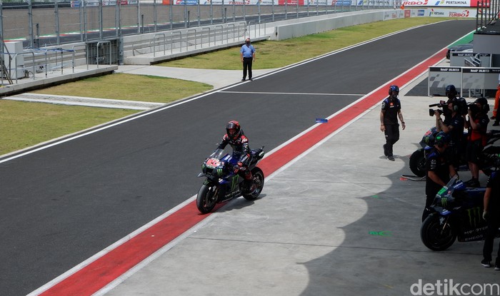 Paddock MotoGP Mandalika Ragam aktivitas paddock MotoGP Mandalika