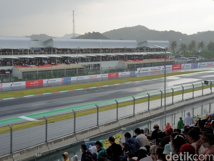 Penonton MotoGP Mandalika Penonton MotoGP Mandalika