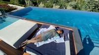 Hal tersebut juga tampak pada foto yang diunggah Priyanka Chopra di Instagram. Foto: (Dok. Instagram @priyankachopra)