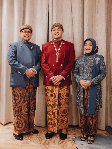 Prosesi Midodareni Jelang Pernikahan Putri Tanjung dan Guinandra Jatikusumo