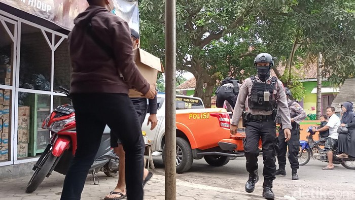 Razia miras di Probolinggo
