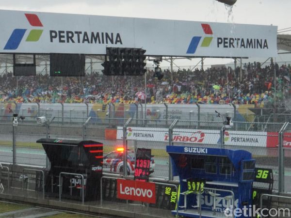Potret Kepadatan Penonton MotoGP Mandalika yang Disebut Kalah dari Sepang dan Buriram