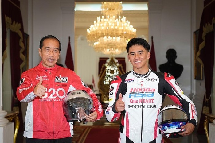 Tak Hanya Jago Balap, Mario Aji Juga Foodies yang Doyan Jajan Angkringan