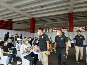 Sasar Warga Olahraga, Polda Metro Gelar Vaksin Booster di GBK