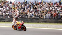 Kemudian berlanjut di Autodromo Termas de Rio Hondo pada tahun 2014. (AP/Natacha Pisarenko)