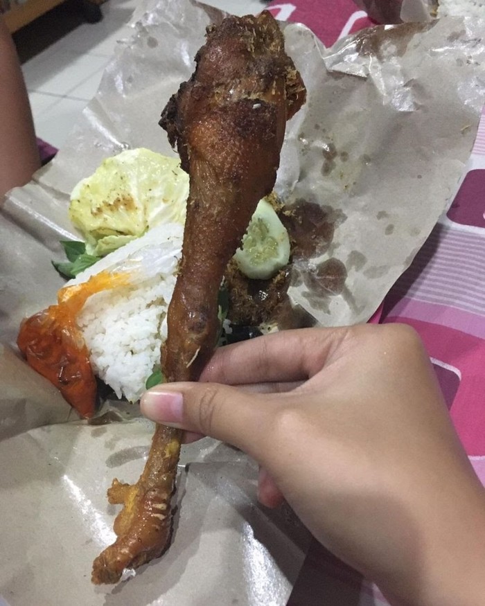 Ayam goreng online zonk Apes! 10 Kejadian Momen Pesan Ayam Goreng Online Ini Berujung Nyesek