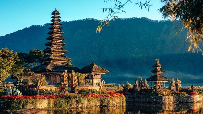 Ilustrasi pariwisata Bali Ilustrasi pariwisata Bali