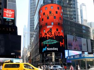 Foto Single Terbaru Jamrud Terpampang di New York