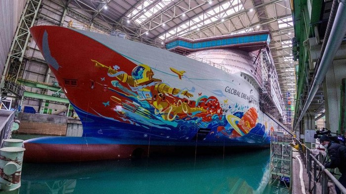 Kapal Pesiar Global Dream