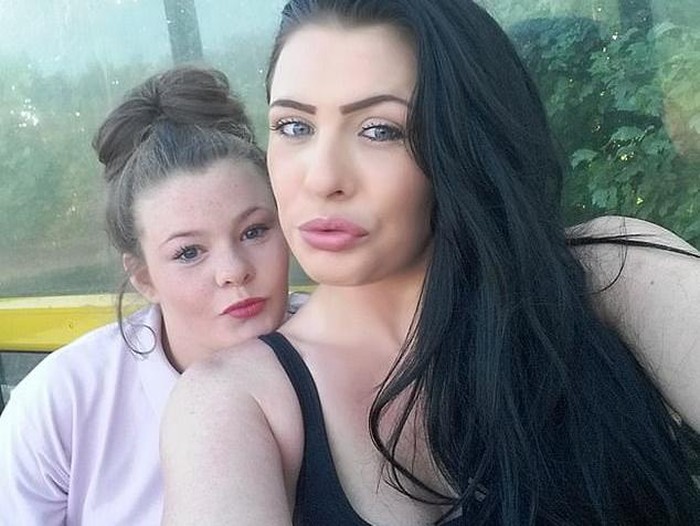 Kelly Healey dan putrinya Skye Salter Kelly Healey dan putrinya Skye Salter