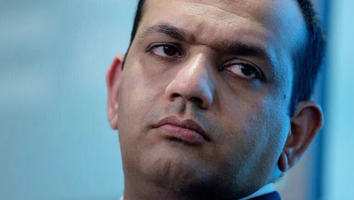 Acting finance minister Khalid Payenda [pictured] tweeted that he was quitting his job [File: Brendan Smialowski/AFP/Getty Images]