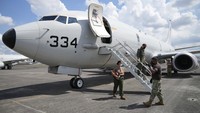 Untuk diketahui, Associated Press berkesempatan melihat aktivitas pesawat pengintai Angkatan Laut AS yang terbang di dekat pos terdepan yang dikuasai China di kepulauan Spartly yang berada di kawasan Laut China Selatan, salah satu wilayah yang paling diperebutkan di dunia.  