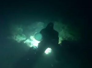 My Trip My Adventure: Sensasi Menyelam Malam Hari di Pantai Falajawa Ternate
