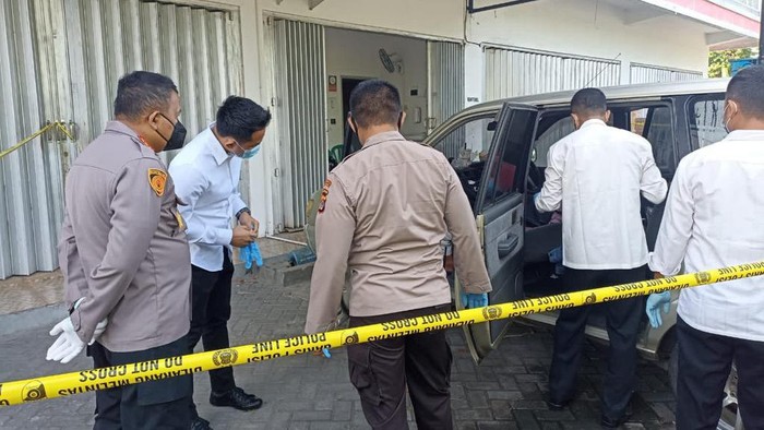 Pasutri diduga penonton MotoGP Mandalika ditemukan tewas di dalam mobil di Kota Mataram, NTB. Ini hasil penyelidikan polisi. (dok Istimewa)