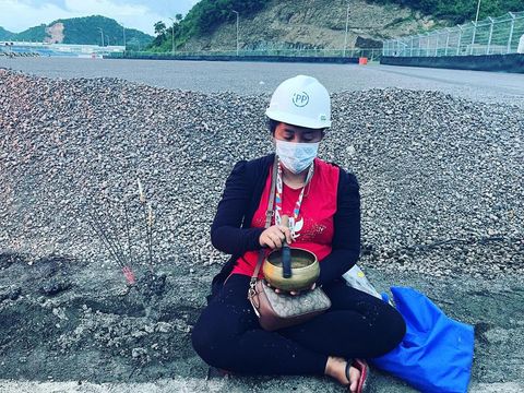 Rara Istiati, Pawang Hujan Mandalika