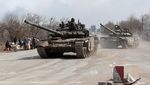 Penampakan Tank Tentara Pro-Rusia Bersiaga di Jalanan Mariupol