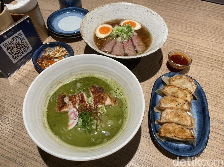 Oishi! Nikmatnya Ramen Kuah Matcha dan Shoyu Ramen Topping Brisket Empuk Juicy