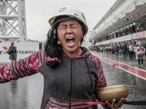 Jangan Cari Mbak Rara Pawang Hujan di MotoGP Mandalika 2023