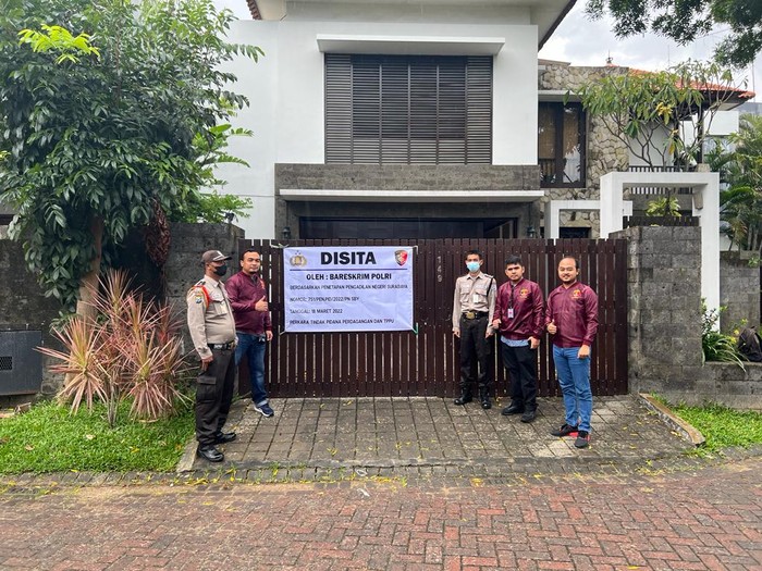 Rumah tersangka Viral Blast disita polisi (dok. Istimewa)