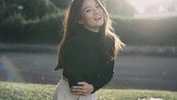 Stella Cornelia, aktris cantik yang juga istri dari aktor tampan Fendy Chow. Kabar bahagia sedang menyelimuti keduanya karena Stella dikabarkan tengah mengandung. Foto: Instagram @stellacor