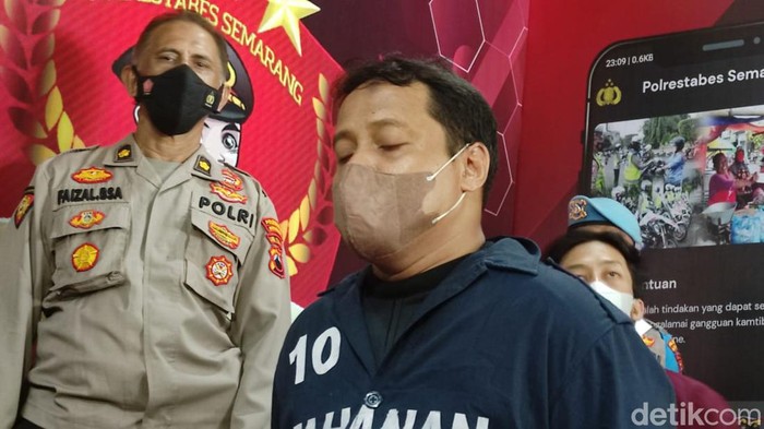 Suasana jumpa pers kasus ayah perkosa anak kandung hingga tewas di Polrestabes Semarang, Senin (21/3/2022).